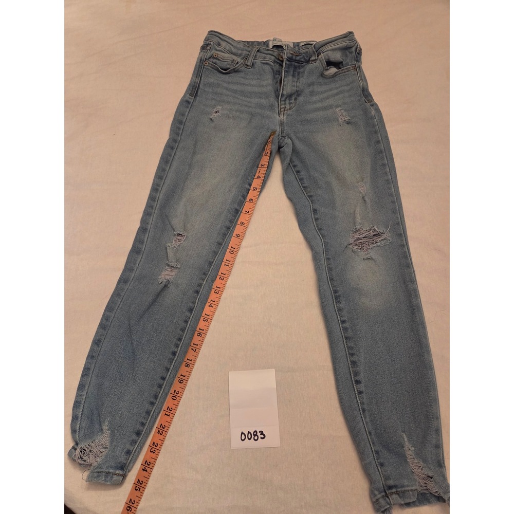 RE Generation by Celebrity Pink Meadow Ankle Skinny Distressed Jeans – Size 5/27